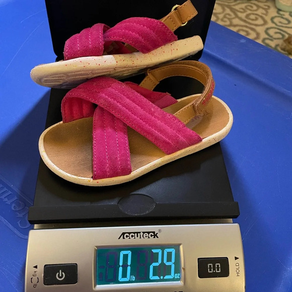 Tiny‎ Toms pink and tan sandals size 8 - Picture 6 of 6